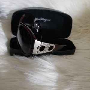 Ferragamo  sun Glasses